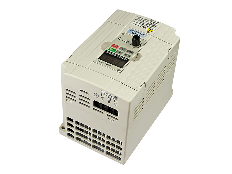 8000S通用變頻器，變頻調(diào)速器，變頻器廠家，電機變頻器，三相變頻器
